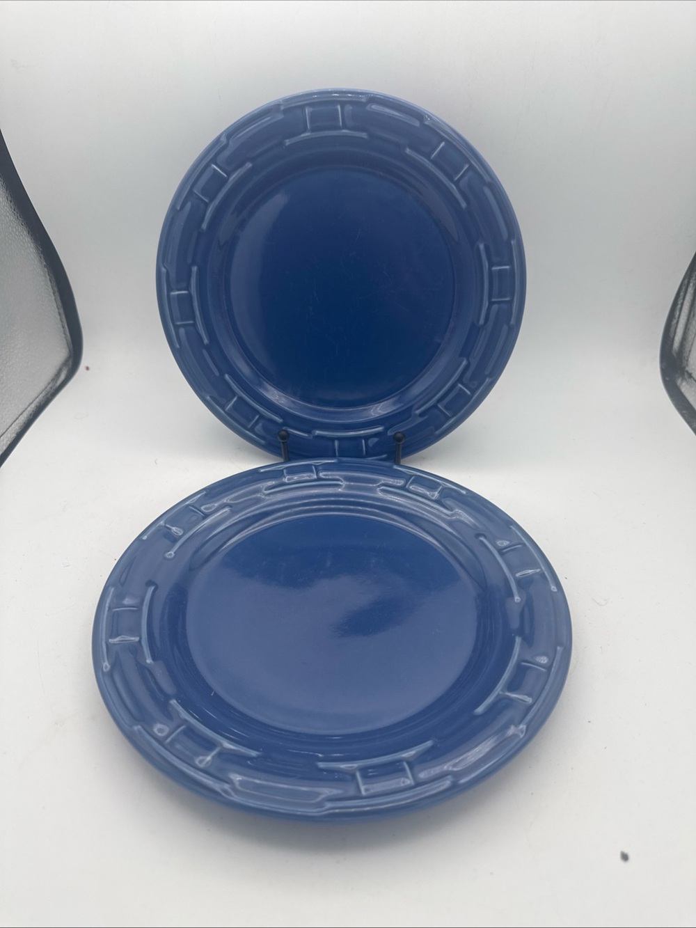 Longaberger Woven Traditions Cornflower Blue 9" Luncheon Plates Set of 2 Pottery